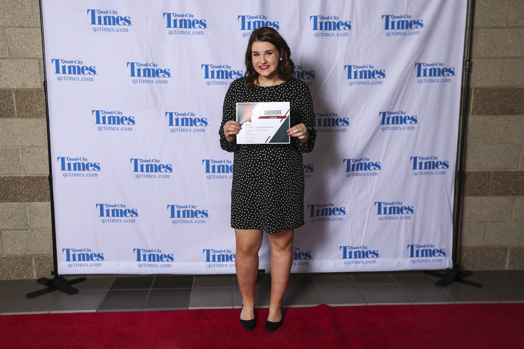 051518-salute-to-academics-red-carpet-012